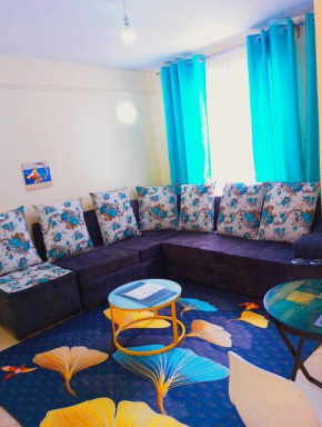 Vee's 1br Apartment, Lower Section 58, Lakeviews